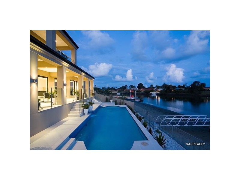 149 Sir Bruce Blvd, Benowa Waters QLD 4217