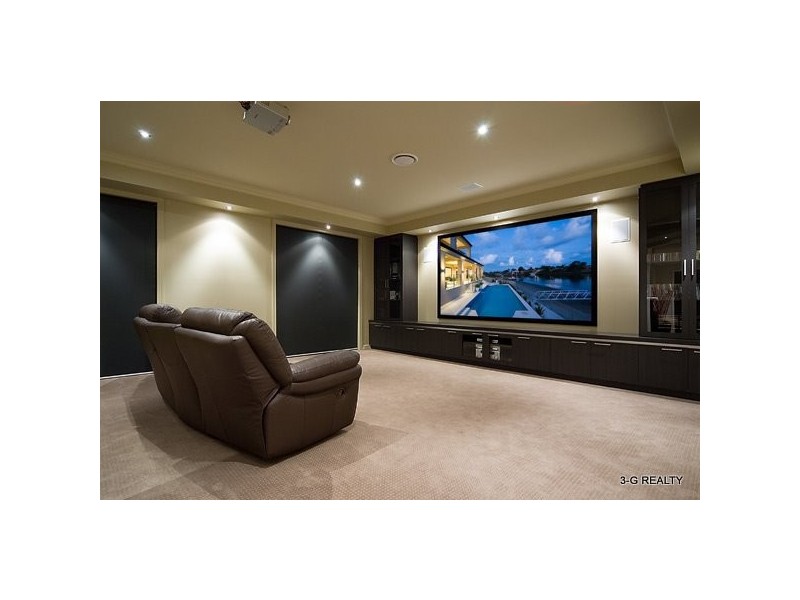 149 Sir Bruce Blvd, Benowa Waters QLD 4217