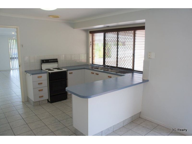 48 Bosun Prade, Ashmore QLD 4214