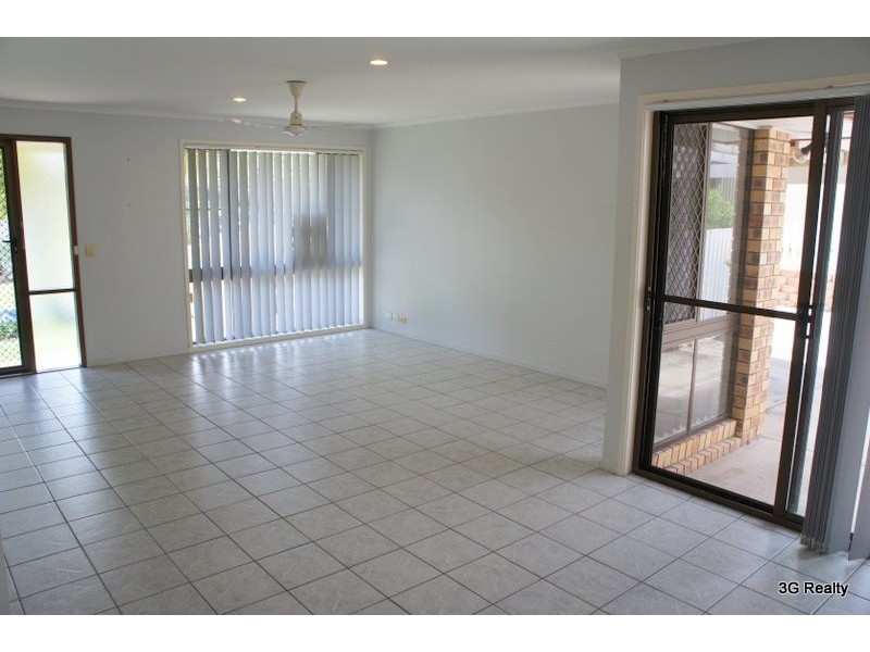 48 Bosun Prade, Ashmore QLD 4214