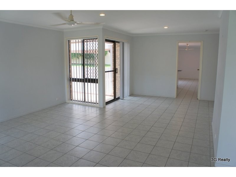 48 Bosun Prade, Ashmore QLD 4214