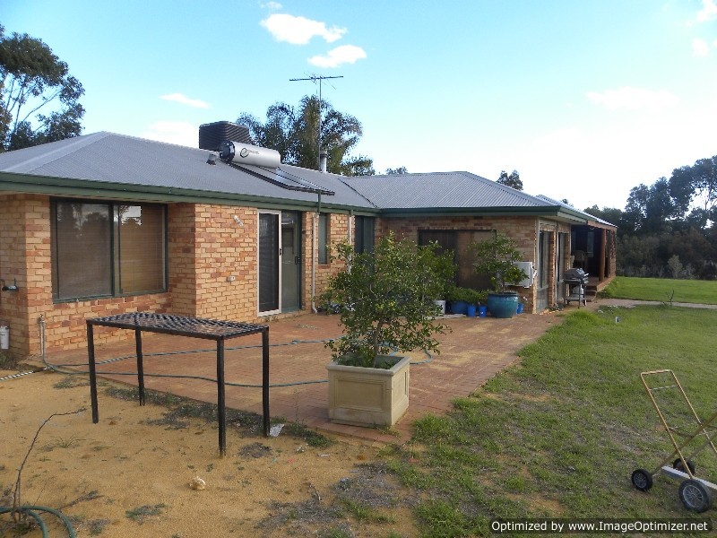 30 Bluegum Crescent, Gabbadah WA 6041