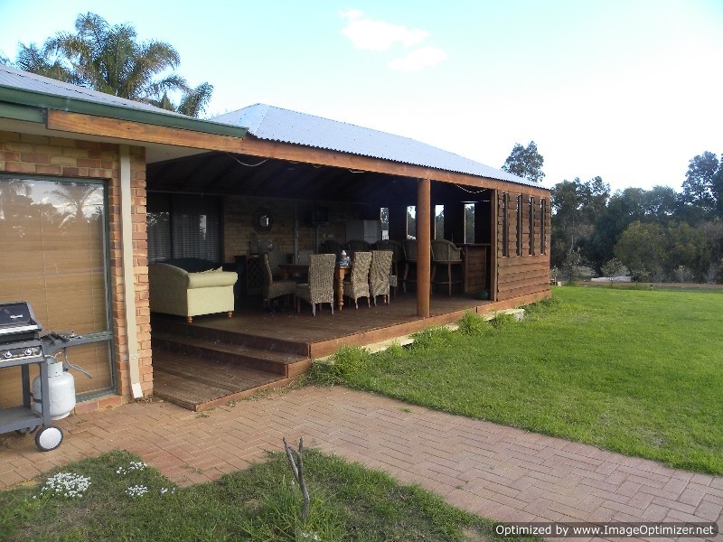 30 Bluegum Crescent, Gabbadah WA 6041