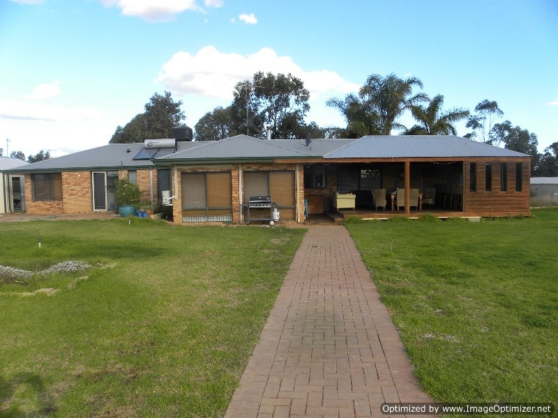 30 Bluegum Crescent, Gabbadah WA 6041