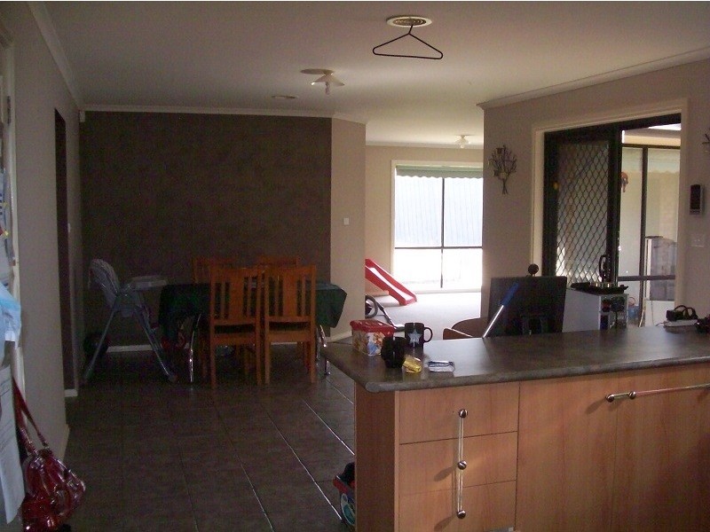 10 Fingleton Crescent, Sunbury VIC 3429