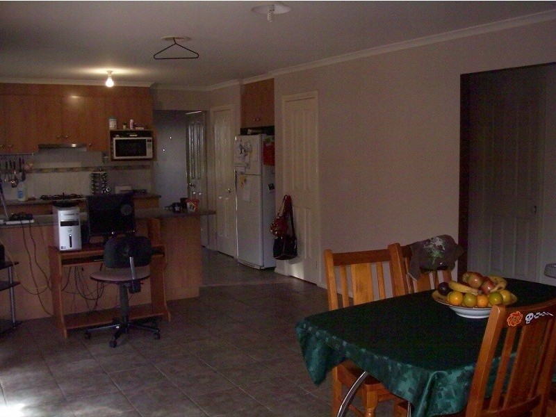 10 Fingleton Crescent, Sunbury VIC 3429