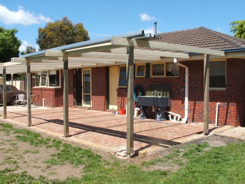 3 Ash Court, Romsey VIC 3434