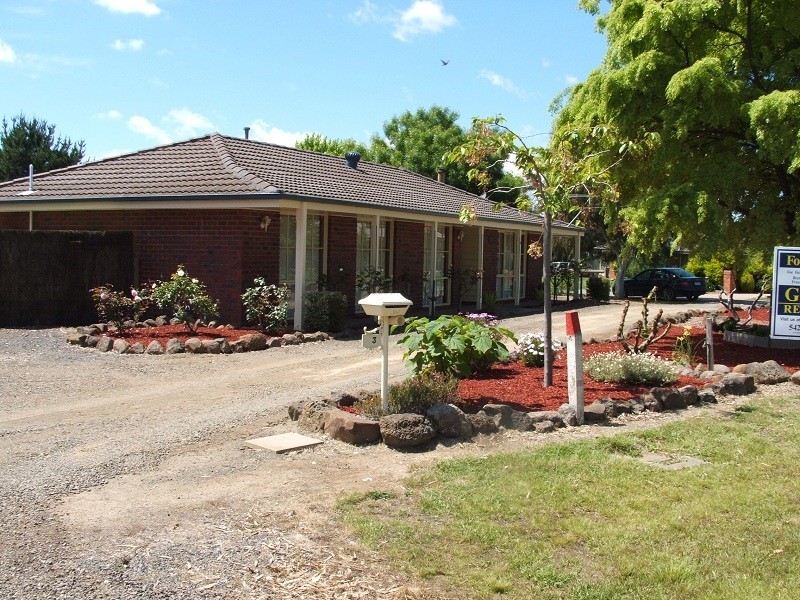 3 Ash Court, Romsey VIC 3434