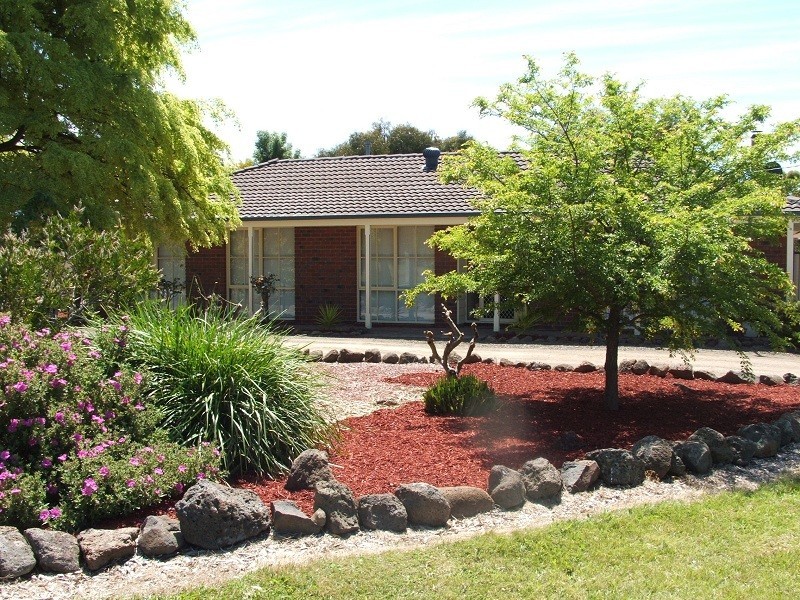 3 Ash Court, Romsey VIC 3434
