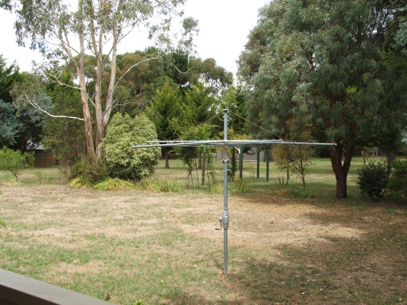 16 Old Farm Way, Romsey VIC 3434