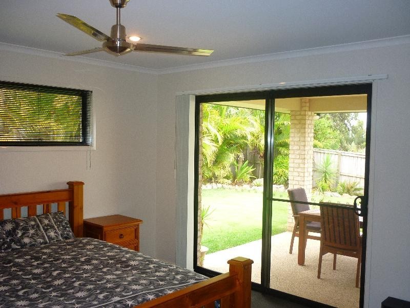 2 THE DALES, Little Mountain QLD 4551