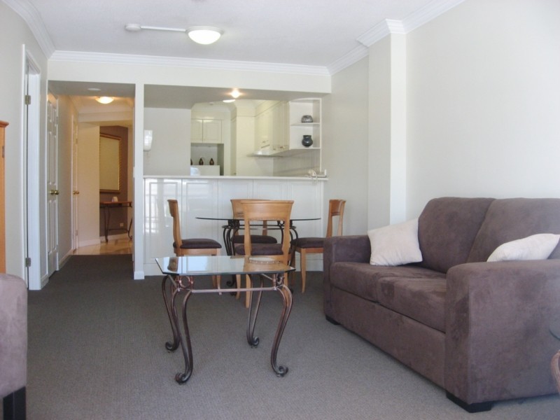 1/90 SURF PARADE, Broadbeach QLD 4218