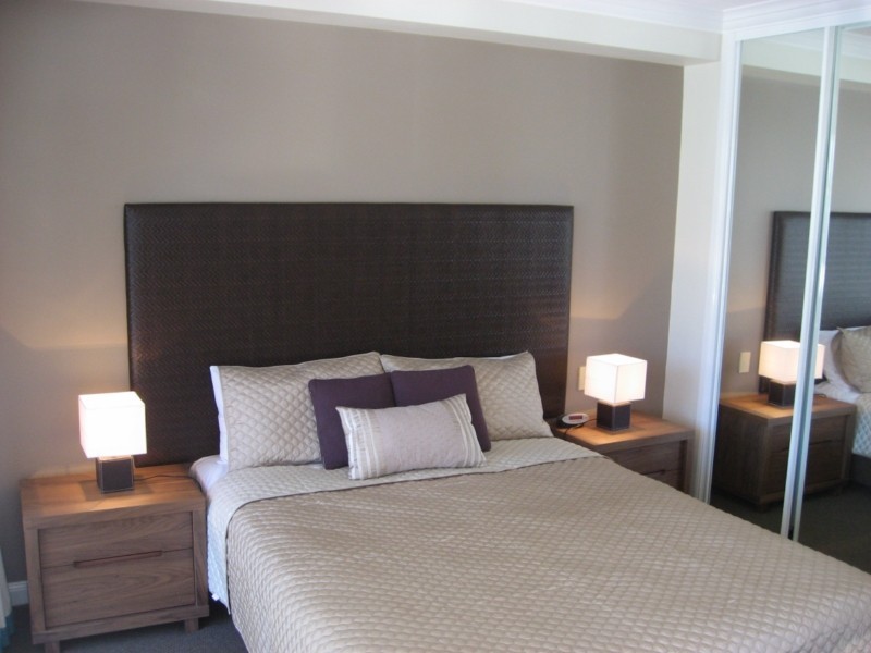 1/90 SURF PARADE, Broadbeach QLD 4218