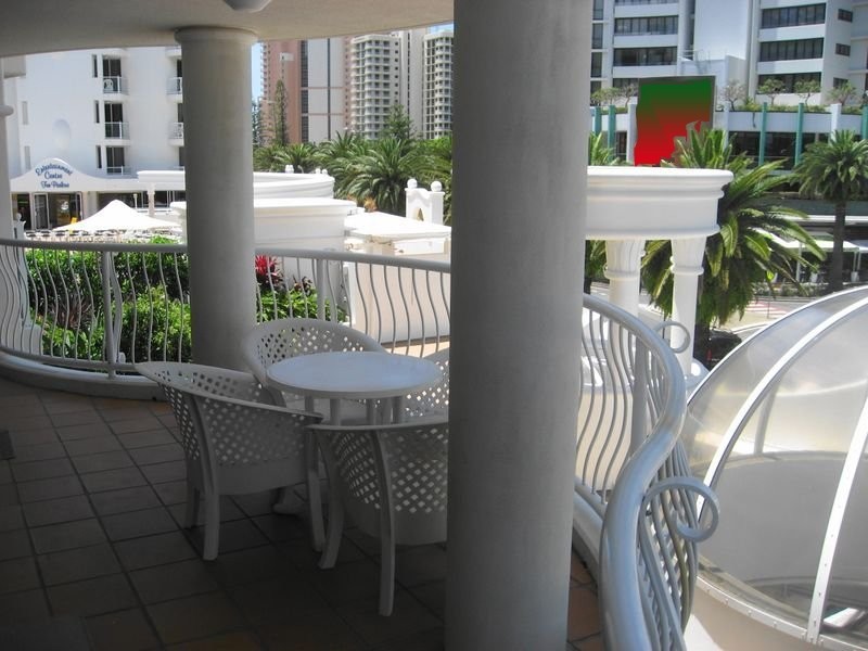 1/90 SURF PARADE, Broadbeach QLD 4218