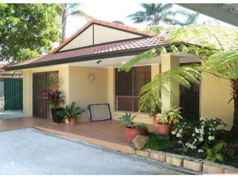 147 Markeri Street, Mermaid Waters QLD 4218