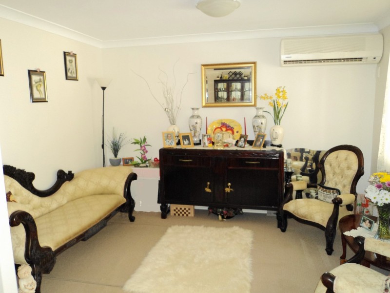 147 Markeri Street, Mermaid Waters QLD 4218