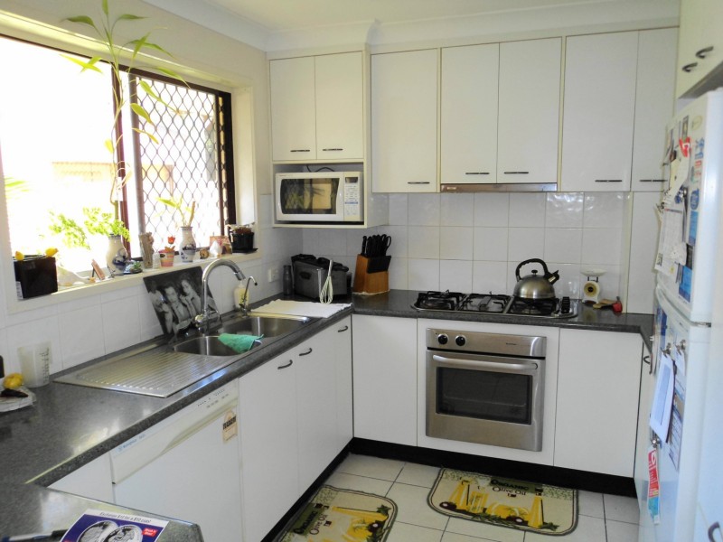 147 Markeri Street, Mermaid Waters QLD 4218