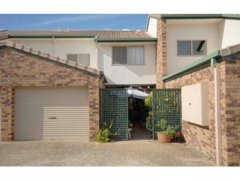 4 Lowood Court, Varsity Lakes QLD 4227