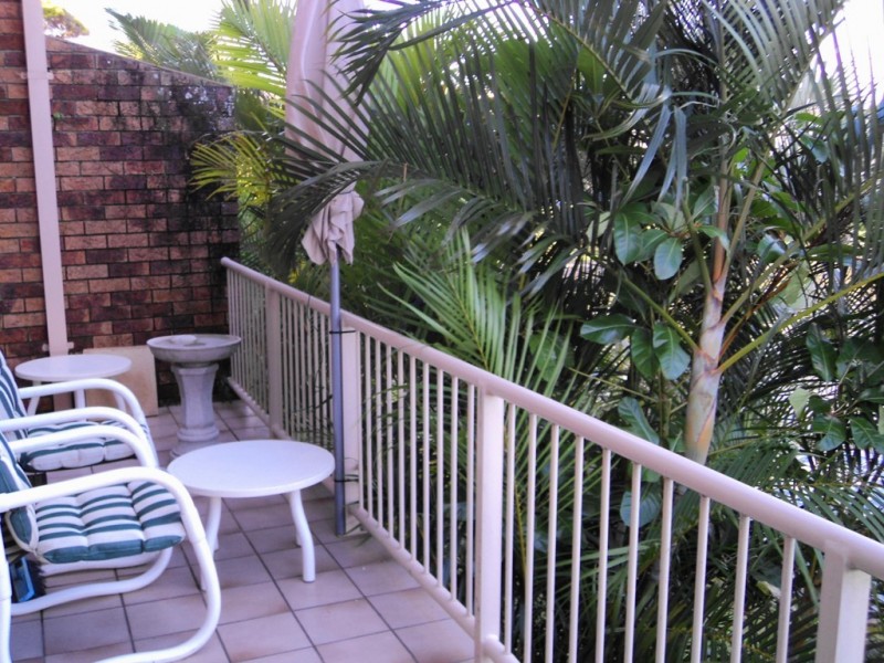 4 Lowood Court, Varsity Lakes QLD 4227