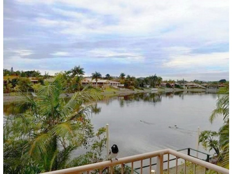 4 Lowood Court, Varsity Lakes QLD 4227