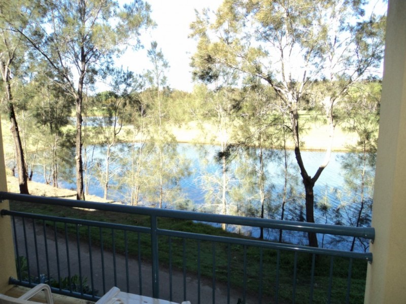 5106/64 Palm Meadows Drive, Carrara QLD 4211