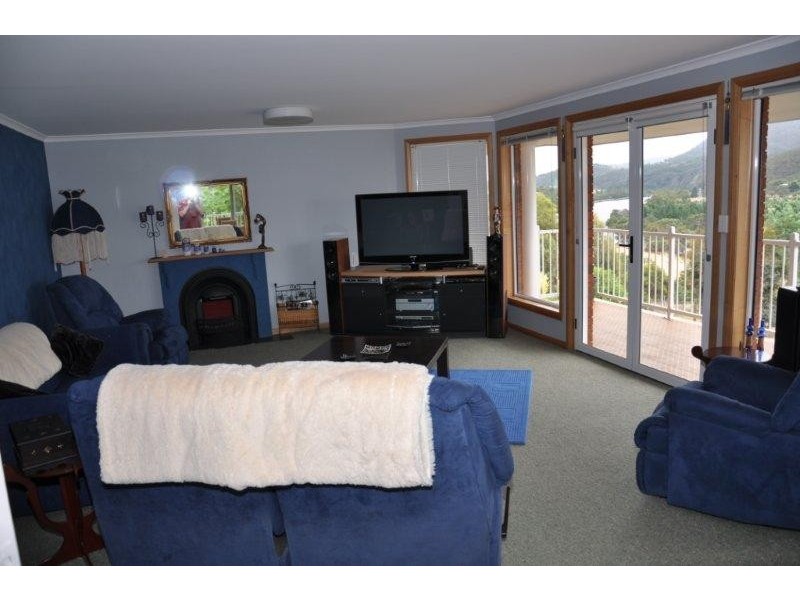 1327a Lyell Highway, New Norfolk TAS 7140