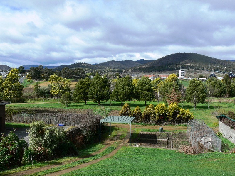 47 Pioneer Avenue, New Norfolk TAS 7140
