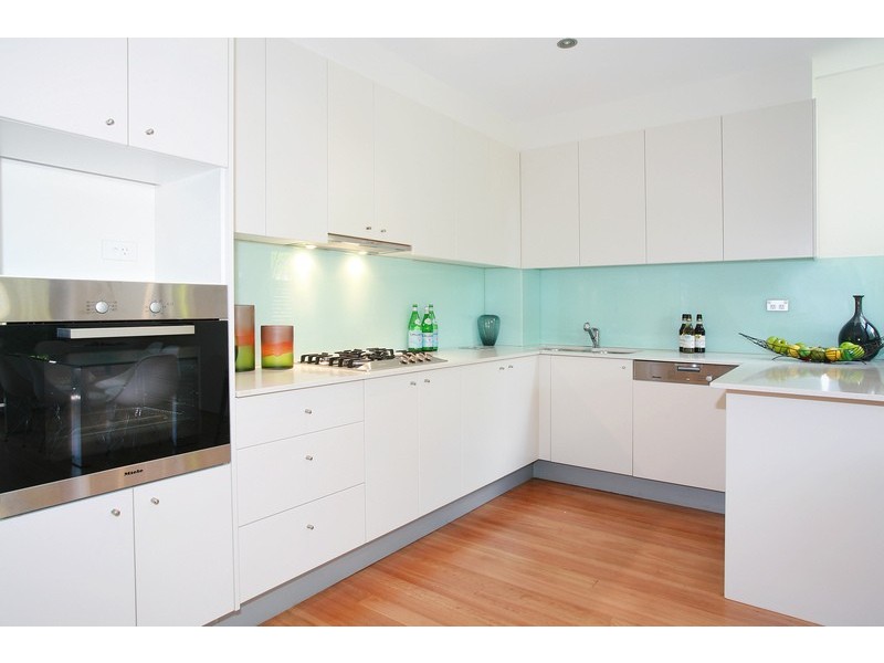 2/18 Simpson Street, Bondi Beach NSW 2026