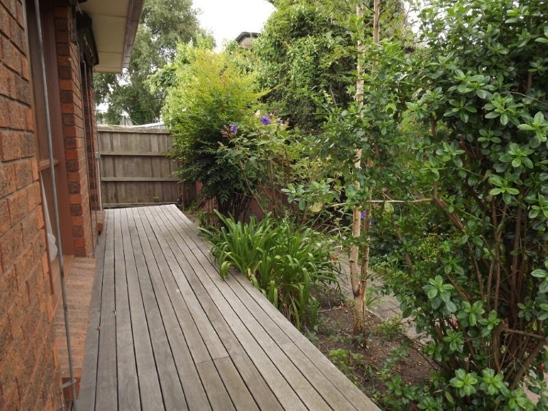 7 Cemetery Rd, Moe VIC 3825