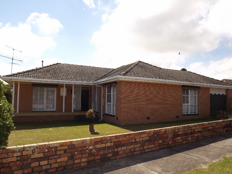 9 Gladstone street, Moe VIC 3825