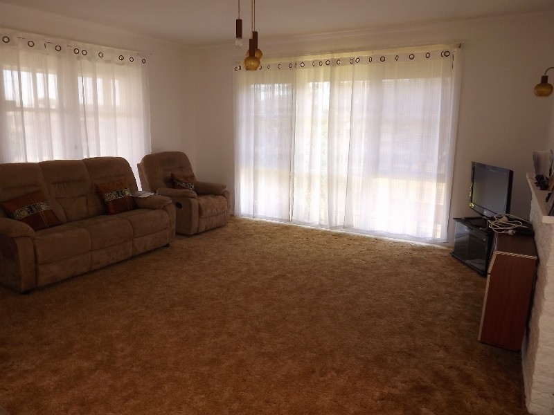 9 Gladstone street, Moe VIC 3825
