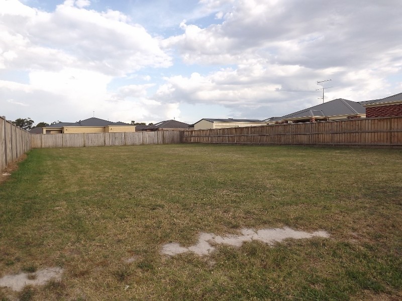 13 Montane Boulevard, Newborough VIC 3825