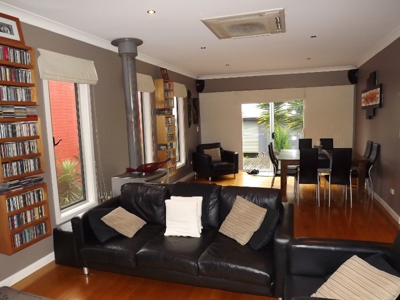 20 Rutherglen Rd, Newborough VIC 3825