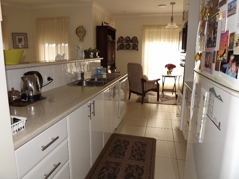 11 Vincent Boulevard, Trafalgar VIC 3824