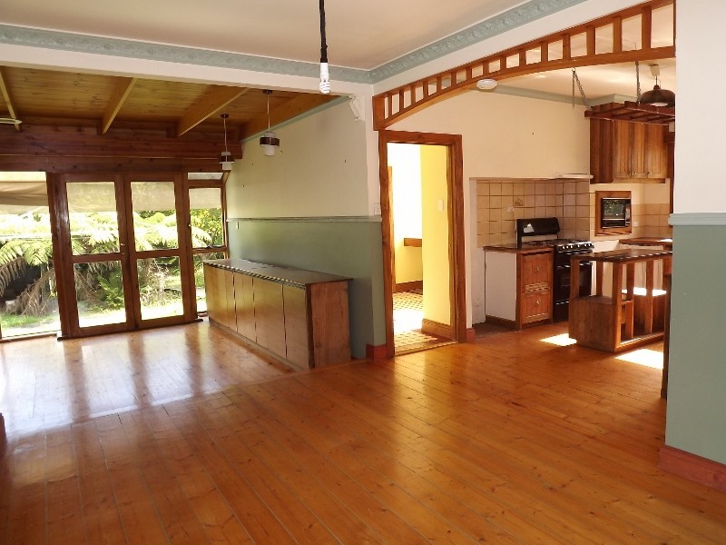 18 Gladstone St, Moe VIC 3825