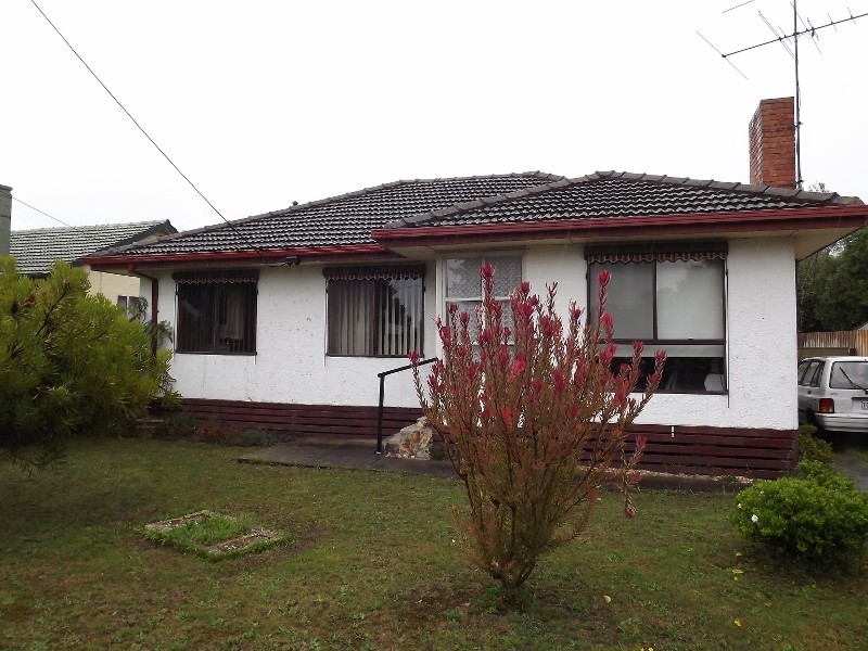 19 Edward St, Moe VIC 3825