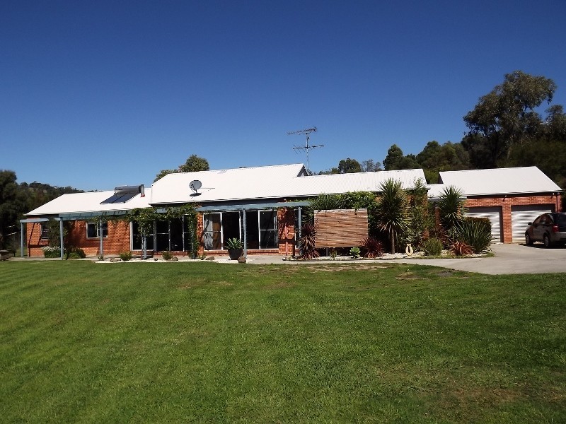 27 Mathew court, Moe South VIC 3825