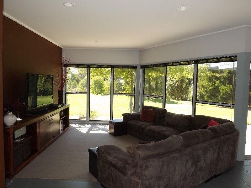 27 Mathew court, Moe South VIC 3825