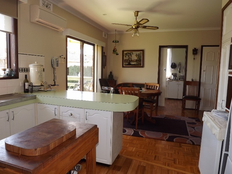 2 Tovell street, Newborough VIC 3825
