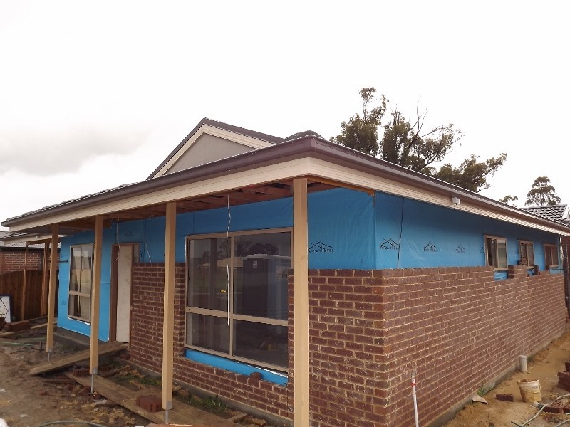 1-3/49 Sweetwater Place, Moe VIC 3825