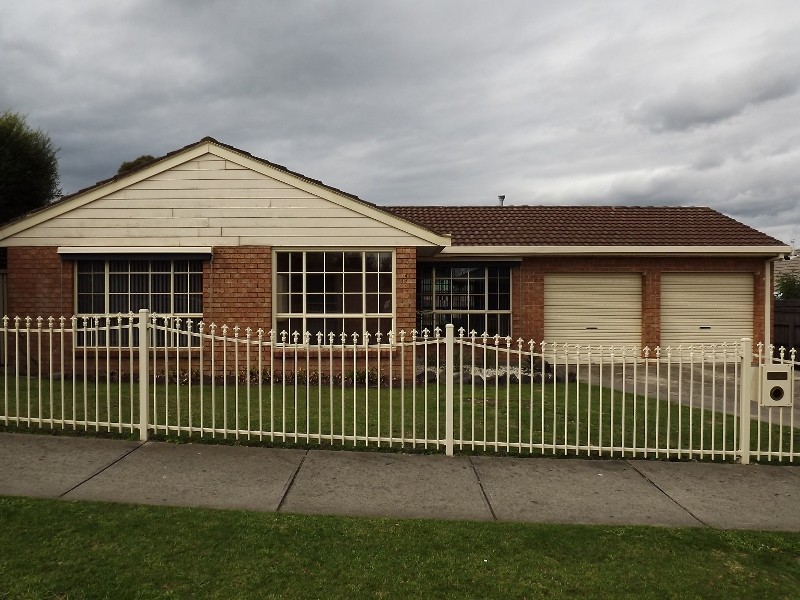 4 Furnell street, Newborough VIC 3825