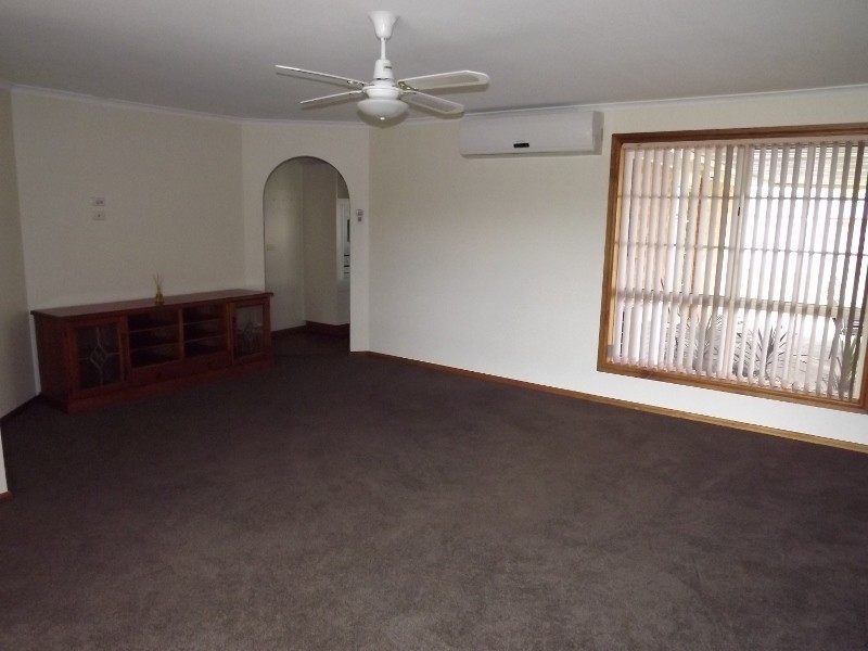 4 Furnell street, Newborough VIC 3825