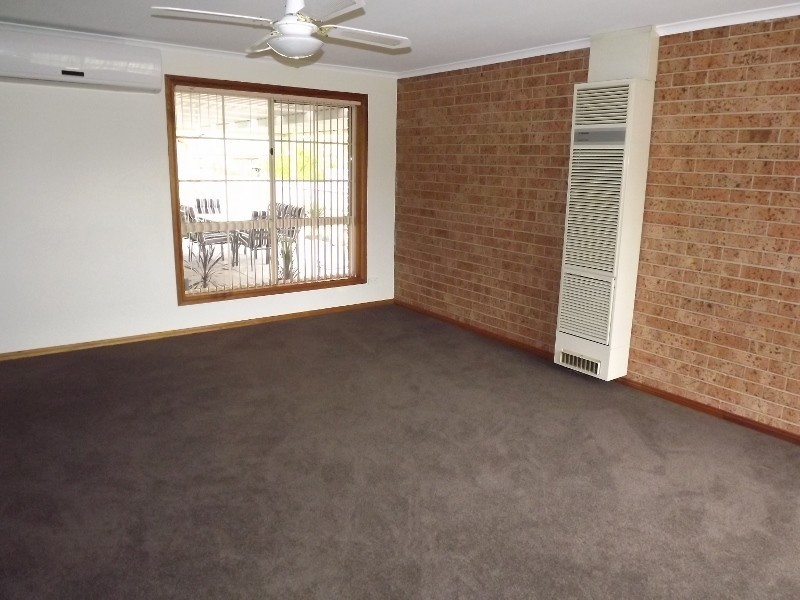 4 Furnell street, Newborough VIC 3825