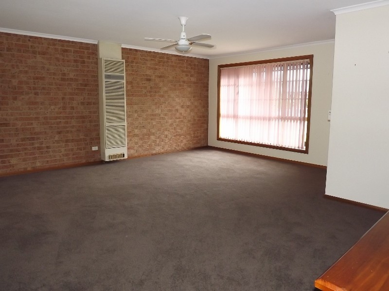 4 Furnell street, Newborough VIC 3825