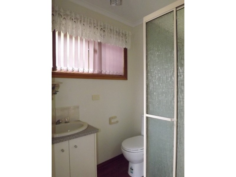 4 Furnell street, Newborough VIC 3825