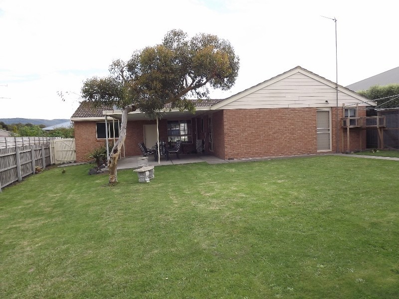4 Furnell street, Newborough VIC 3825