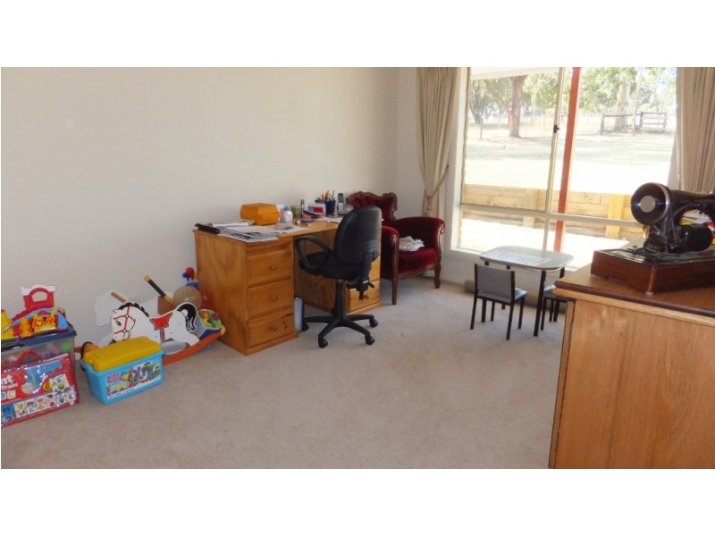 34 Paterson Court, Nicholson VIC 3882