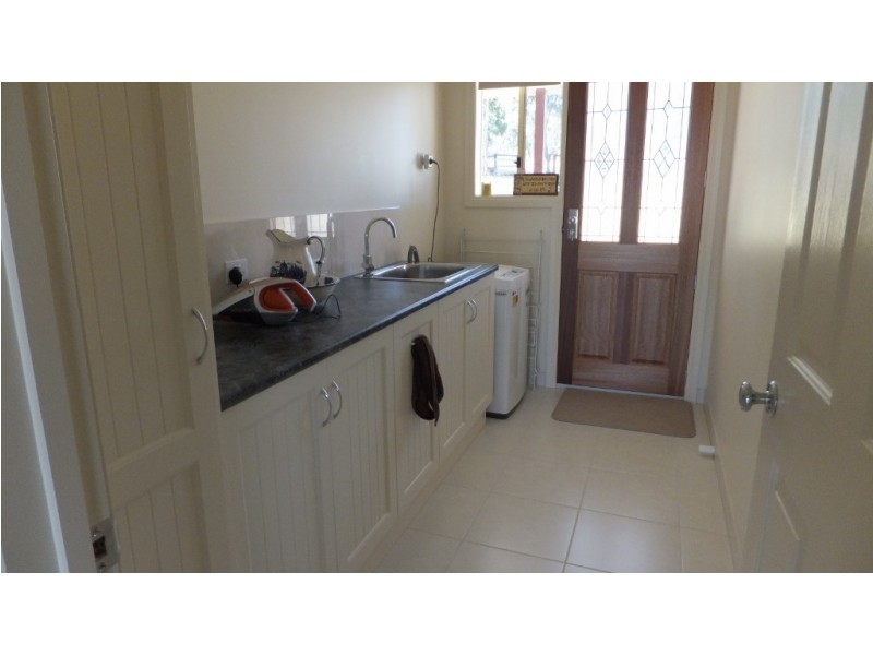 34 Paterson Court, Nicholson VIC 3882