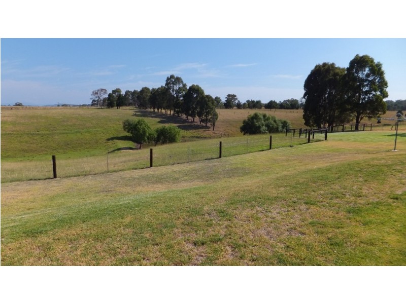 34 Paterson Court, Nicholson VIC 3882