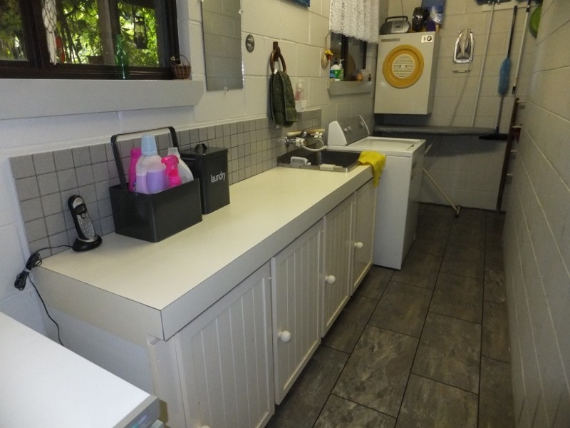 147 Bay Road, Eagle Point VIC 3878